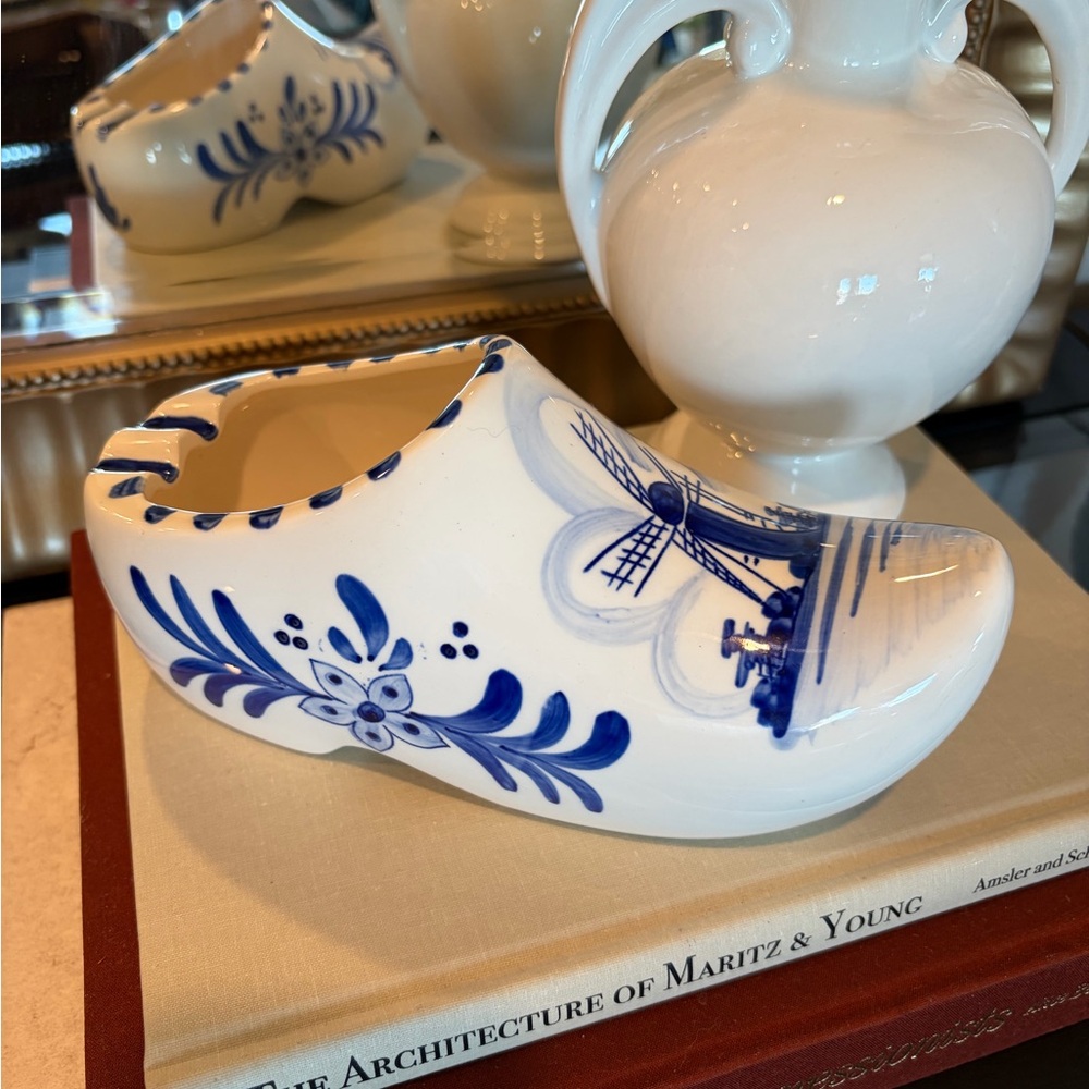 Vintage Delft Blue Porcelain Clog Shoe Ashtray Windmill Elesva Holland